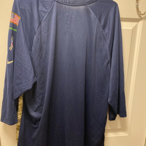 Nike Dri Fit T-shirt Women’s L Camo & Blue Seahawks Military Size XXL - Picture 2 of 12